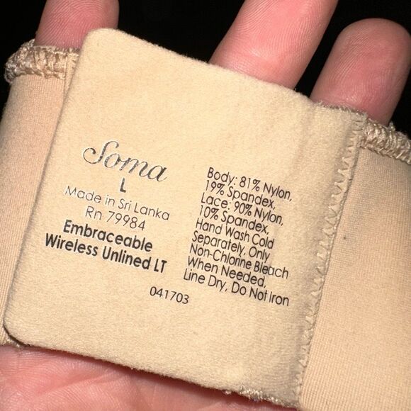 Soma embraceable wireless unlined nude lace L soft bra - Picture 3 of 3